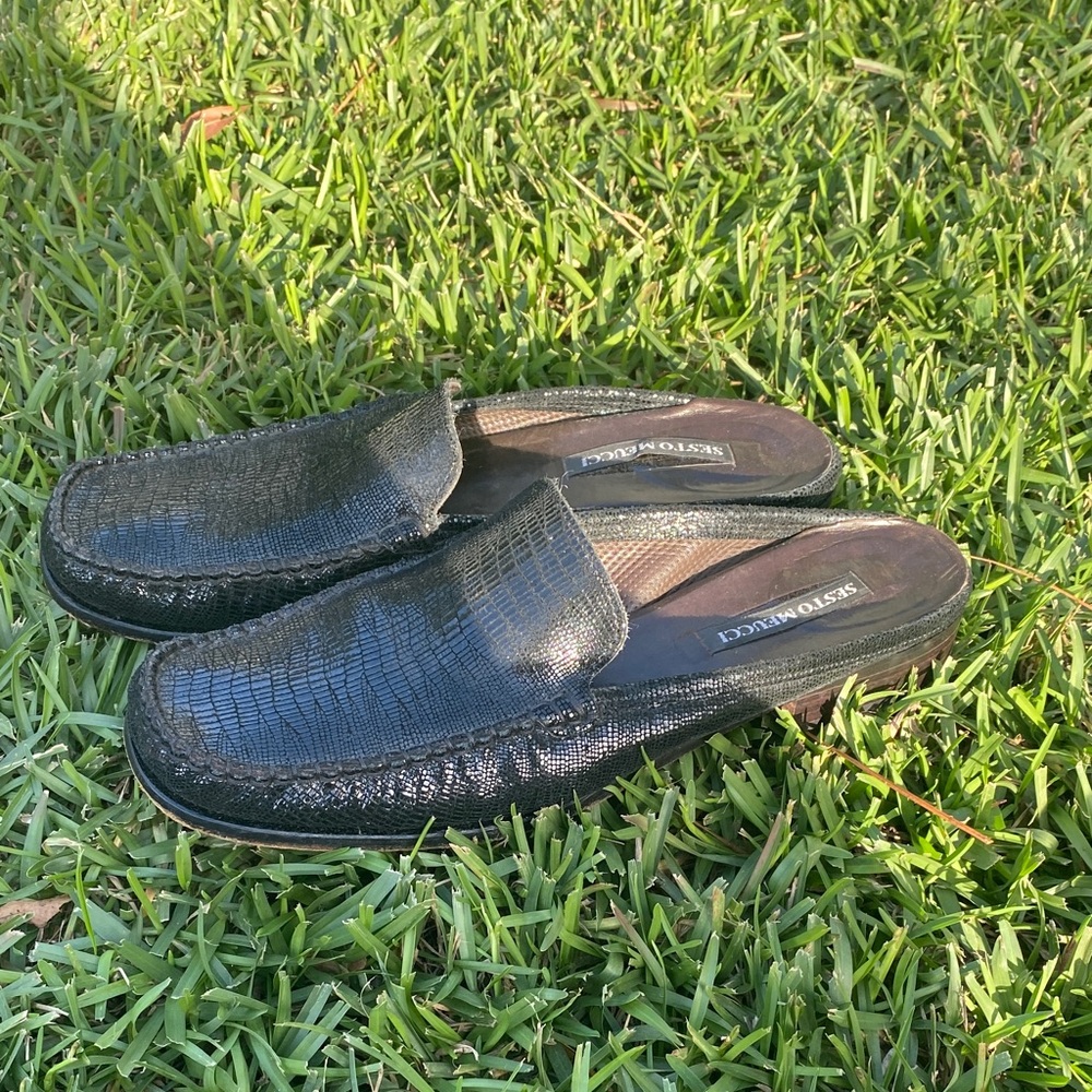 Bruno Magli Black Textured Leather Flats